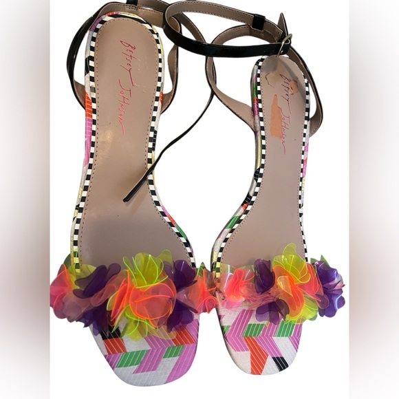 BETSEY JOHNSON the Kove Black and Multicolor Floral Sandals - Picture 10 of 12